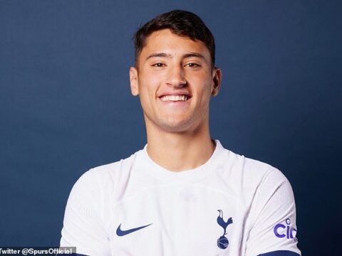Tottenham signed 19-year-old striker Alejo Veliz on a five-year contract from Rosario Central